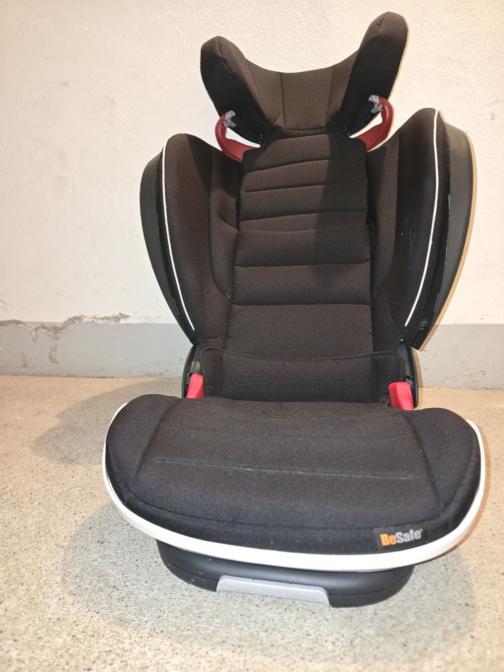 Auto-Kindersitze: BeSafe Kindersitz – Neu und originalverpackt aus Bolligen von ros_79l5