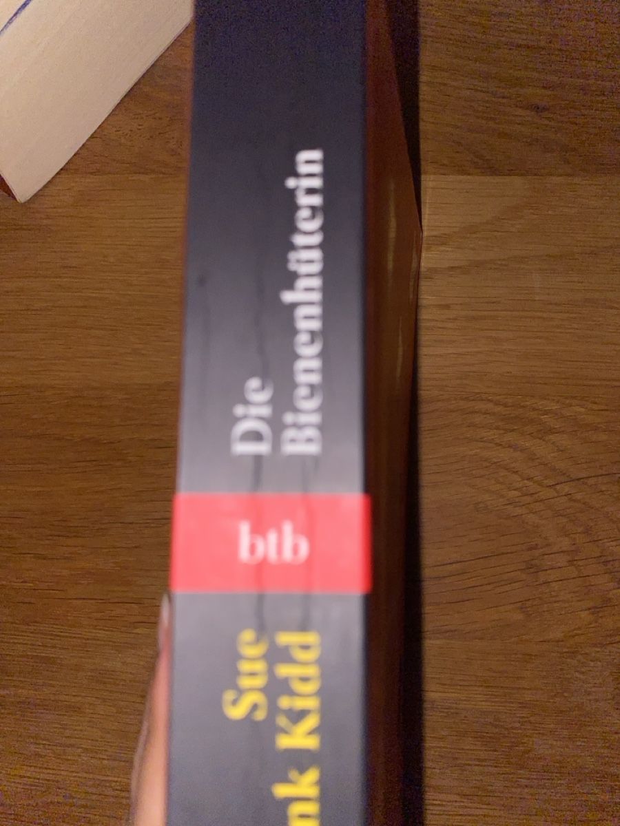 Livres: Sue Monk Kidd: Die Bienenhüterin – D'occasion à Schmerikon par tam_k9vb 2