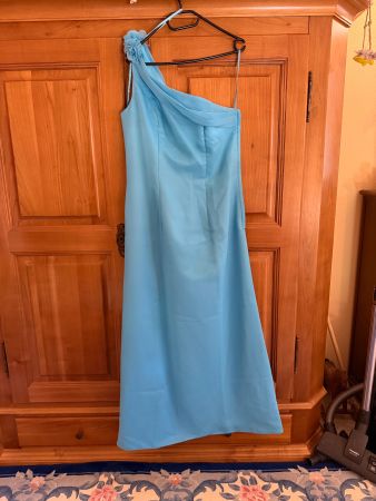 Elegantes blaues Abendkleid mit Träger für besondere Anlässe