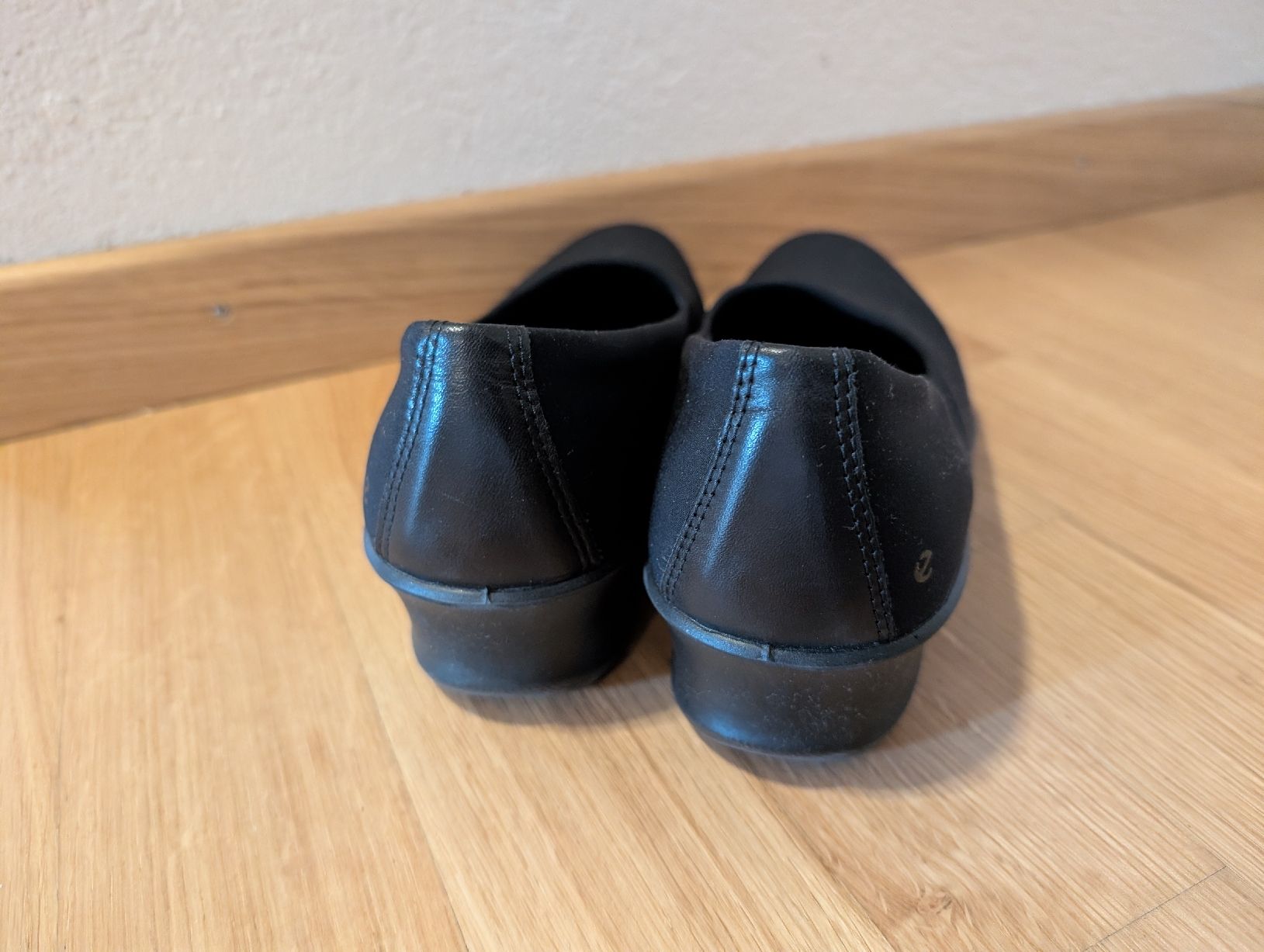 Ecco Scarpe da donna: Ecco Ballerina, Loafer, 38, schwarz – Nuovo (secondo la descrizione) da Adliswil venduto da lap_zmh5 3