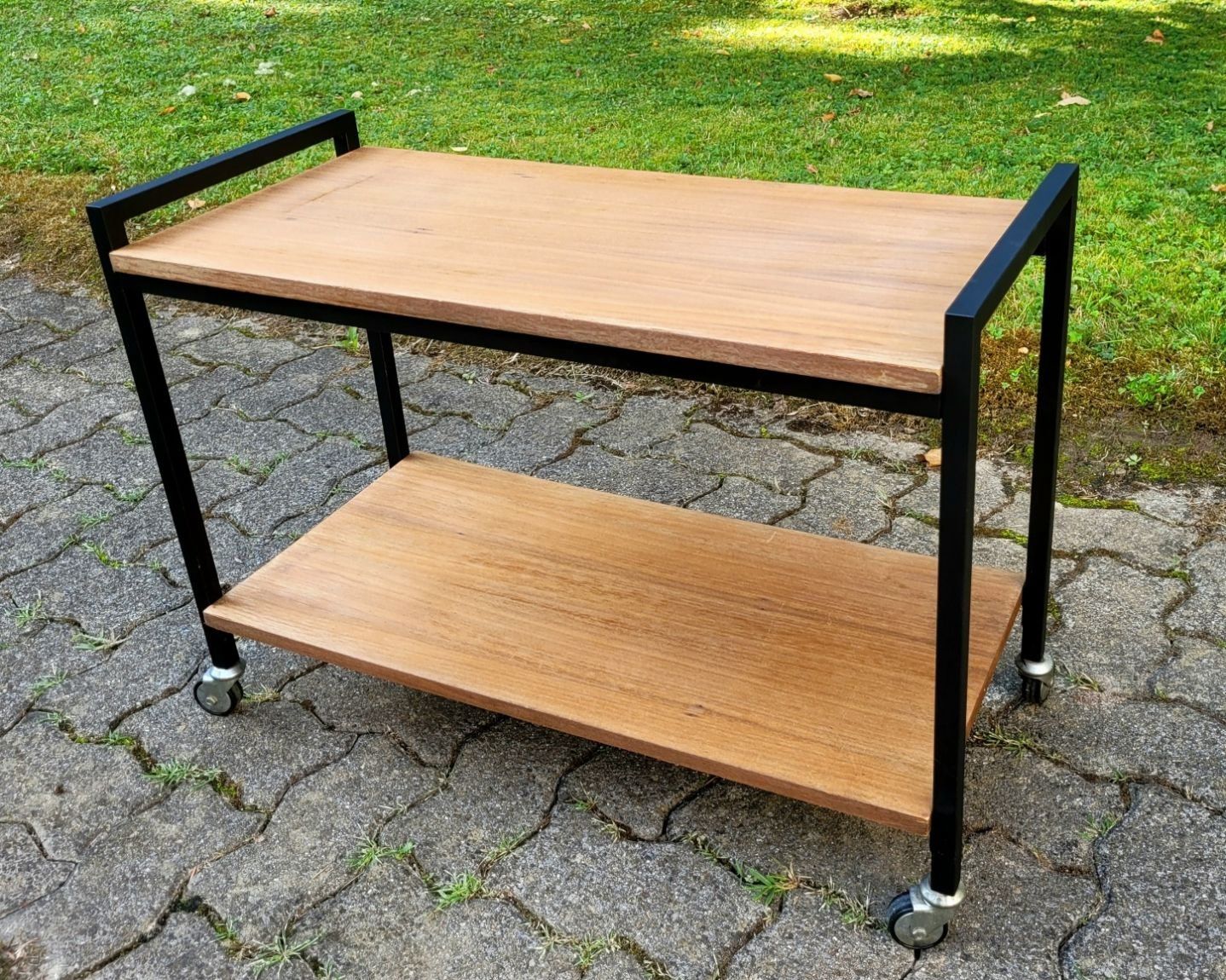 Carrelli di servizio: Servierwagen 1970 Danish Design – Usato da Unterengstringen venduto da orpheo13