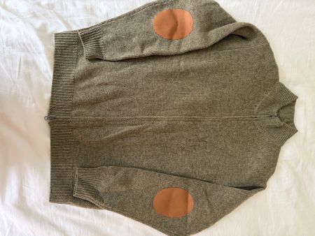 Strickjacke Lammwolle olivgrün Ellbogenpatches XL