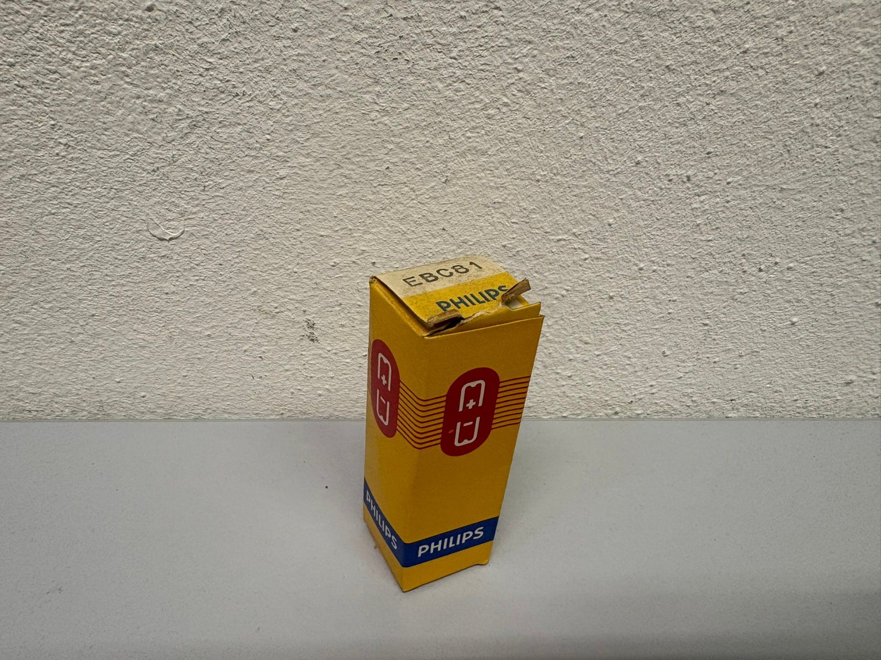 Philips Componenti elettronici: Philips EBC 81 – Nuovo (secondo la descrizione) da Hochdorf venduto da av-electronics
