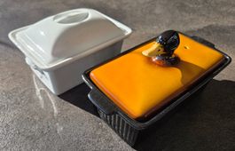 2 Butterdosen aus Keramik, Terrine, Pastetendose Form