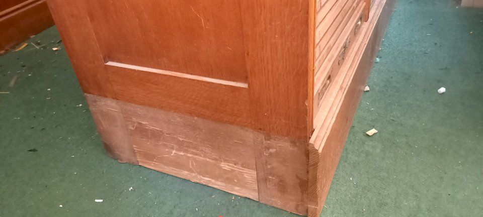 Armadi: Armoire d'archivage à stores – Usato da Ponts-de-Martel venduto da Henri-Louis 5