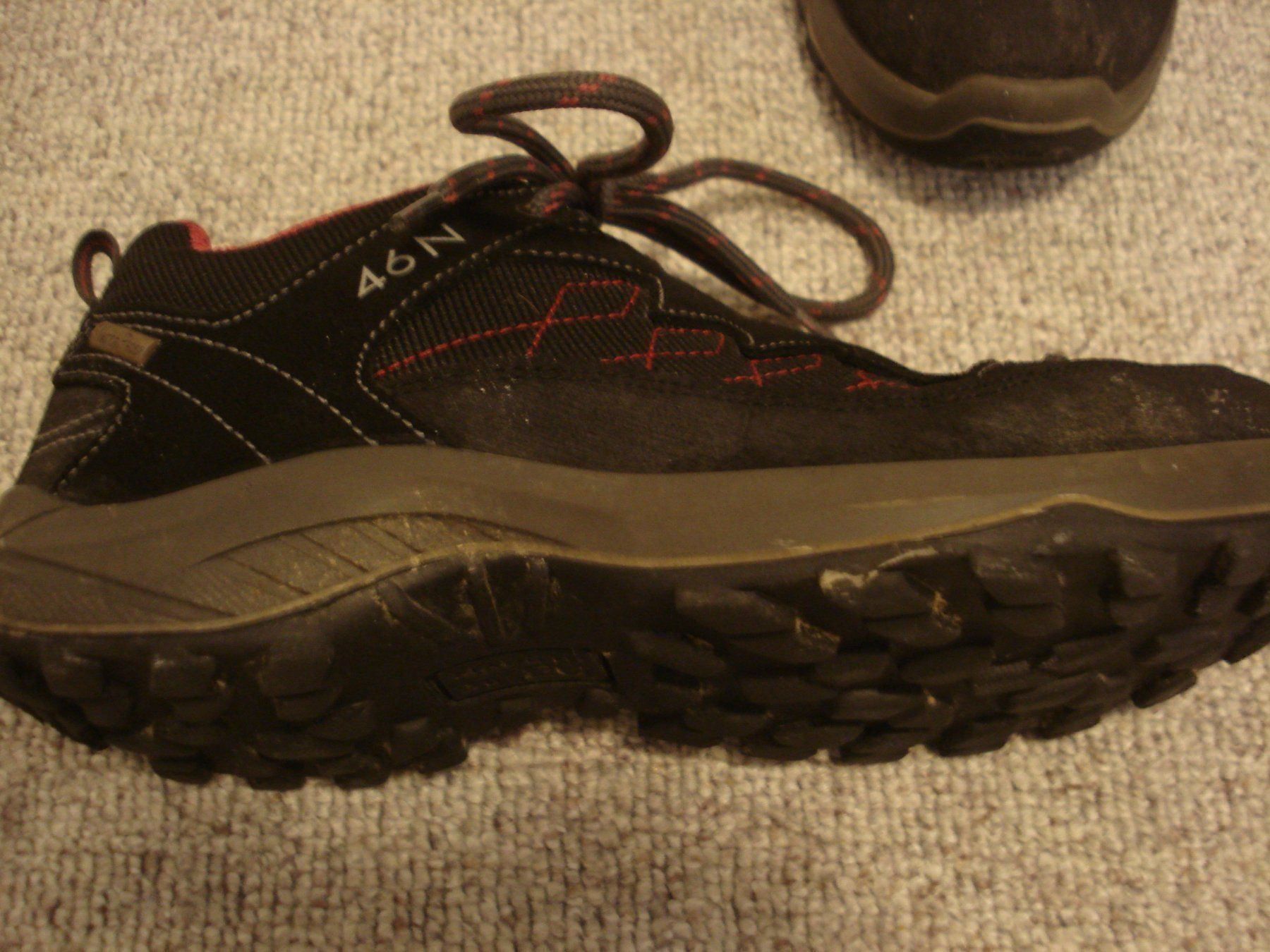 Chaussures filles: Trekkingschuh / Freizeitschuh Gr. 38 – D'occasion à Au SG par beanpasa 1