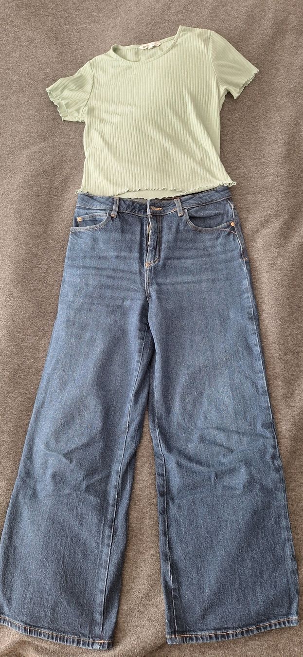 Zara Lots de vêtements: Jeans Zara+Shirt only – D'occasion à Mumpf par SwissDi