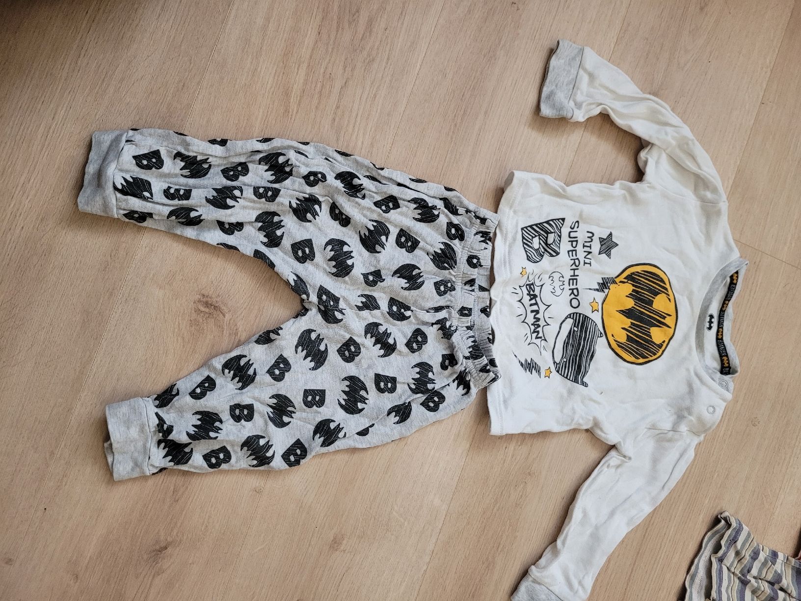 Pigiama & Simili: Pyjama Batman Gr. 86 – Usato da Lupsingen venduto da sta_wgg5