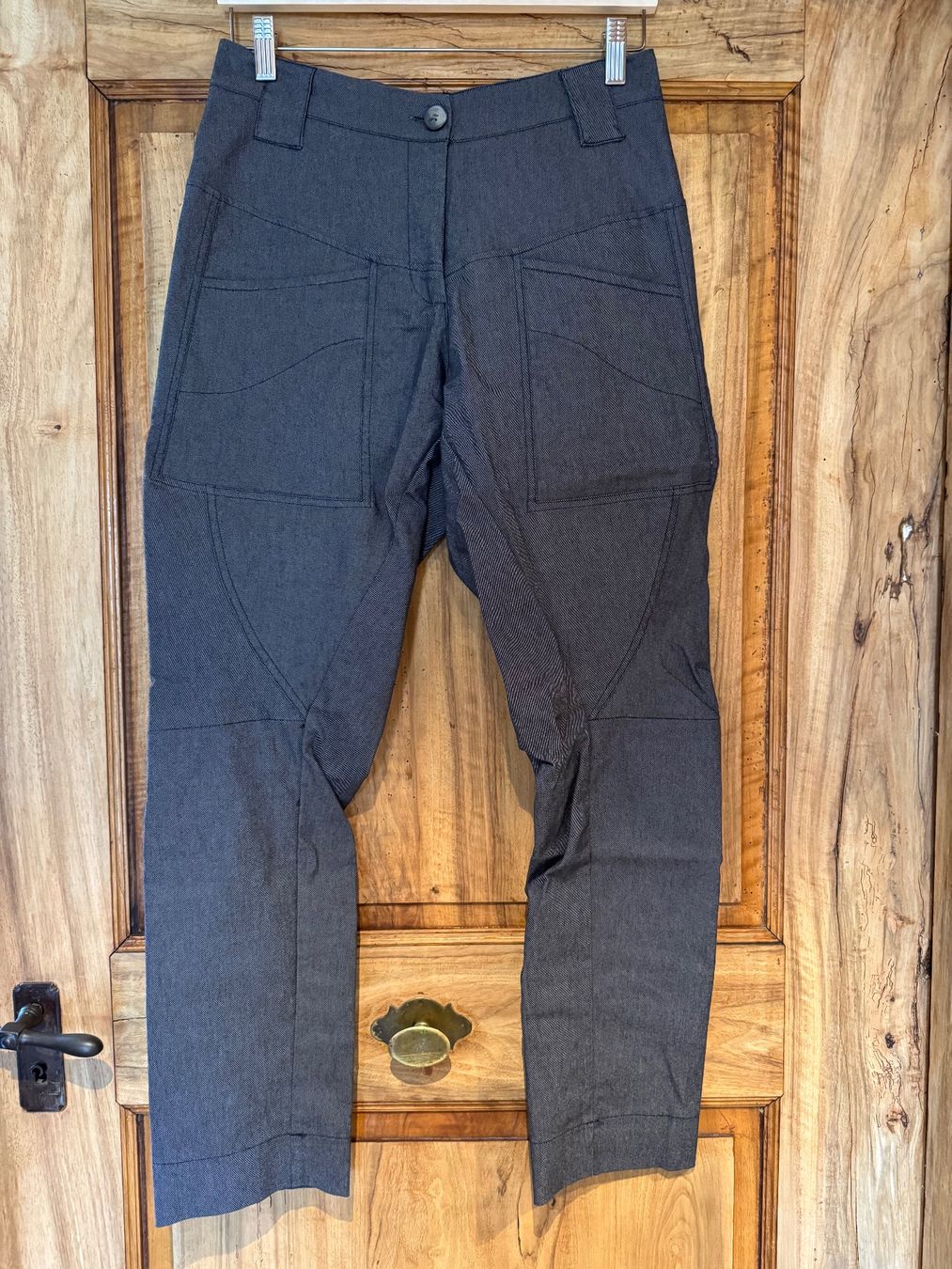 Zeitlos by Luana Pantaloni: Zeitlos Hose XS – Usato da Trüllikon venduto da sukre01