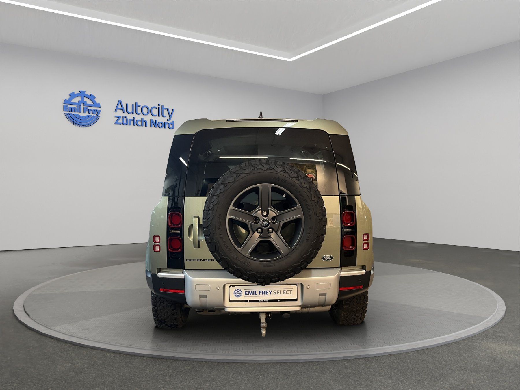 Land Rover Autos: Land Rover Defender 110 / 2.0 / SD4 – Gebraucht aus Meilen von korngeistlicht 4