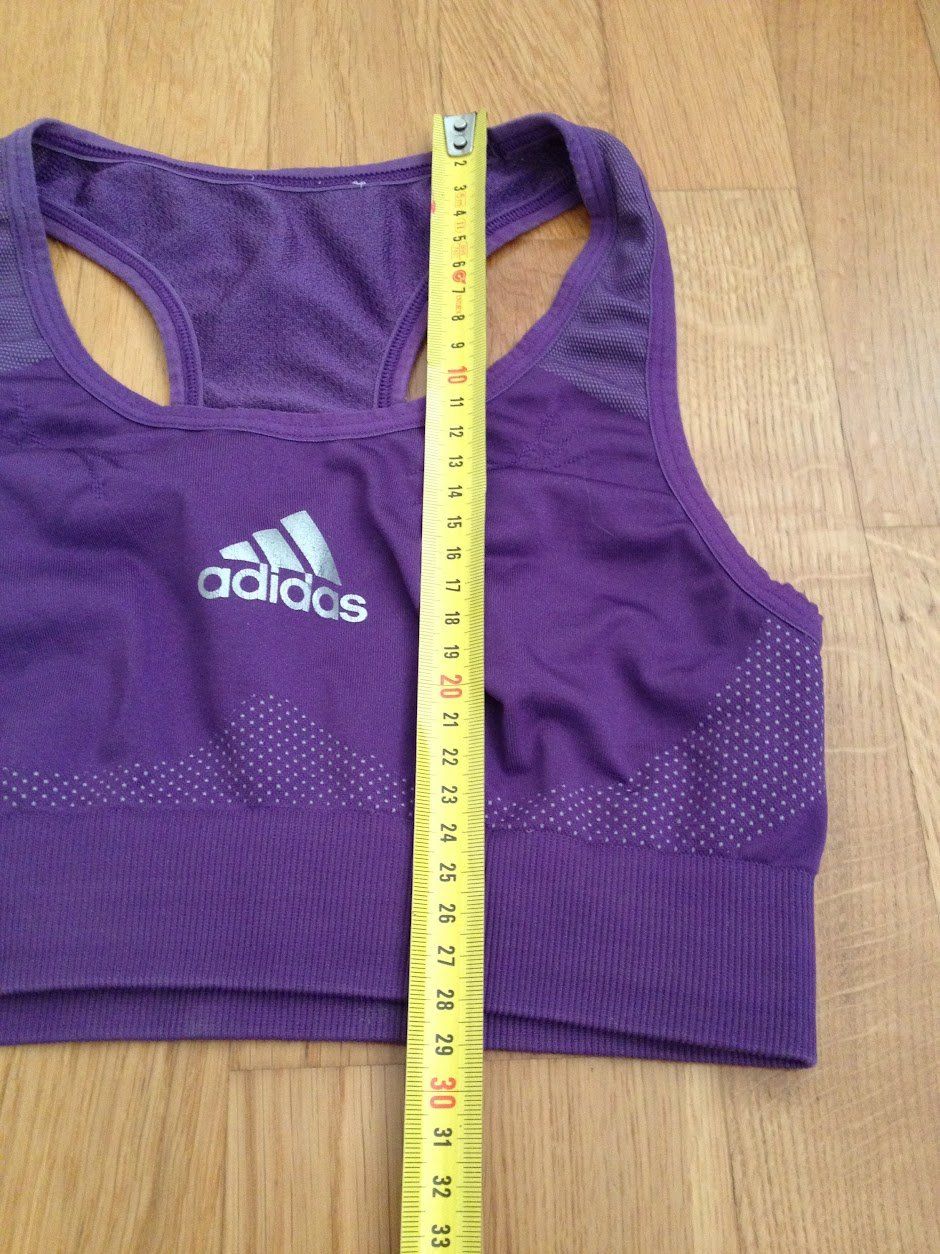 Adidas Top: Adidas Top – Usato da Dübendorf venduto da Fip05 2