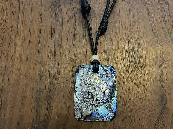 Catenine: Schöne Halskette Paua - neu – Nuovo e nell'imballaggio originale da Wollerau venduto da luxury_82