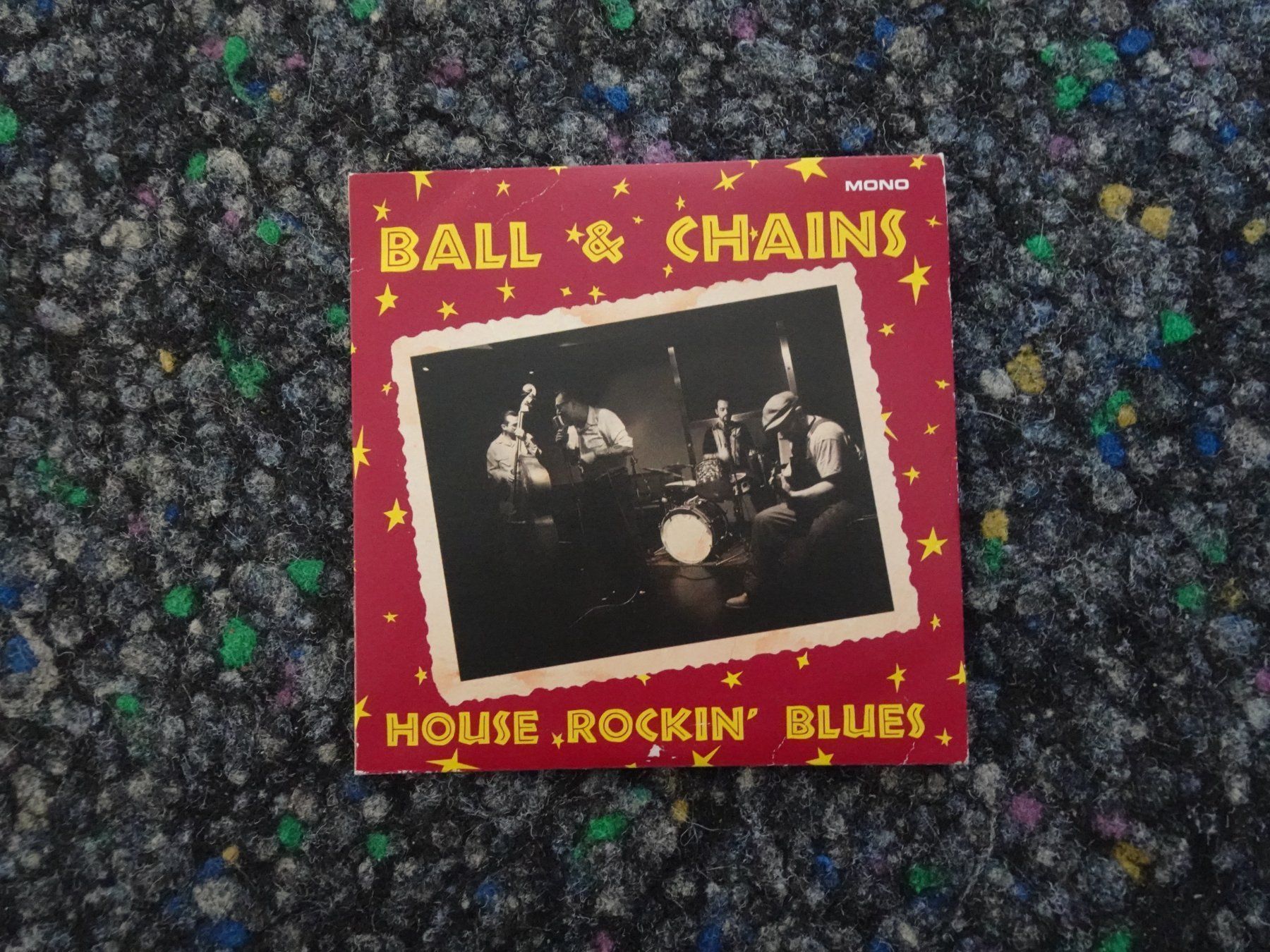 CD: CD : Ball & chains – Usato da Lotzwil venduto da Kiddis