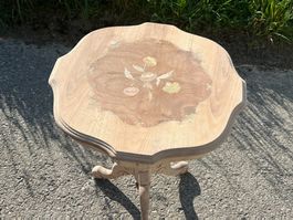 ART 1102-J Table d'appoint marquetée sablé
