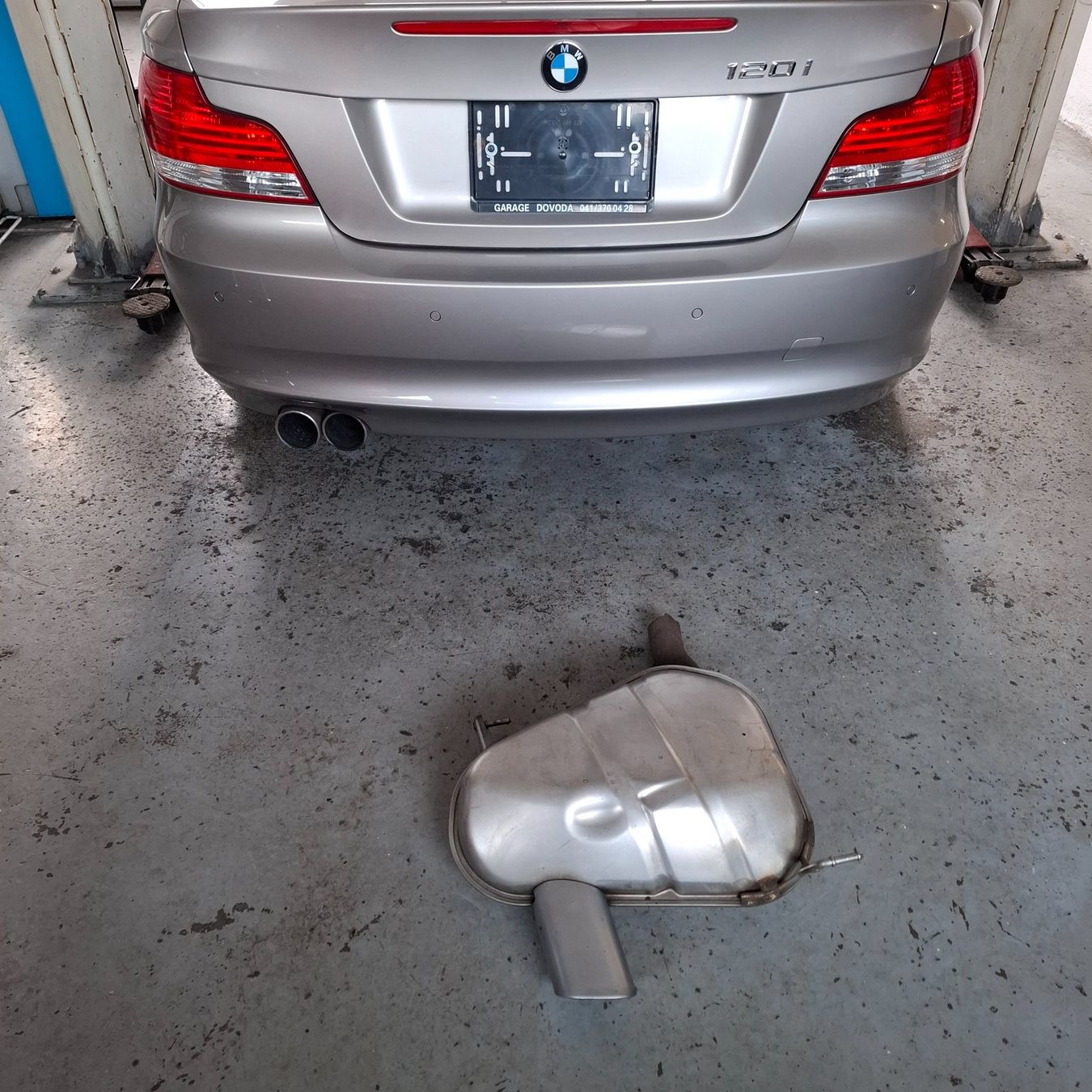 BMW Sistemi di scarico: BMW 120i Auspuff , Endtopf – Usato da Adligenswil venduto da Exnovo