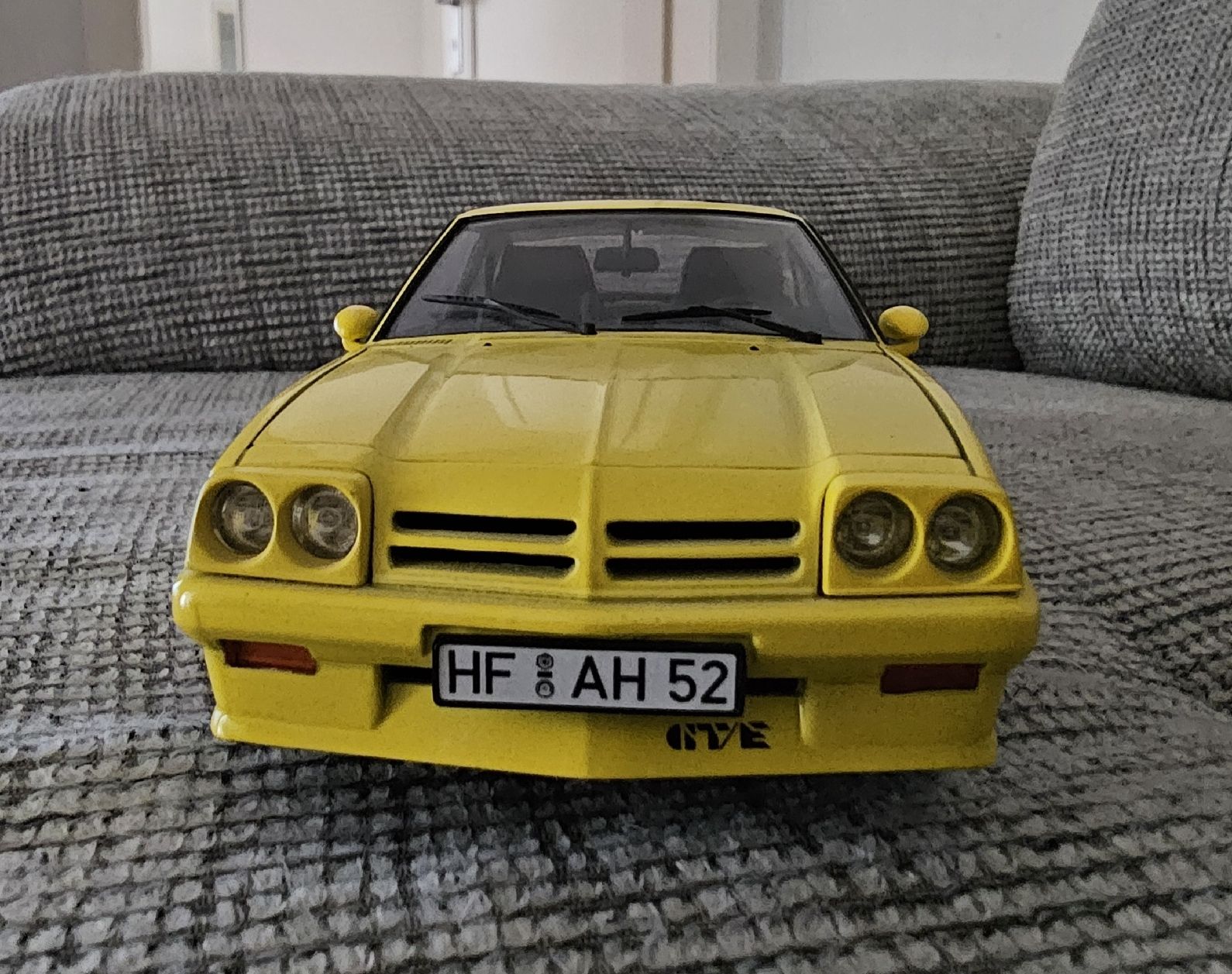 Opel Modellautos: Opel Manta GTE 1:18 – Gebraucht aus St.Gallen von stangman72 2