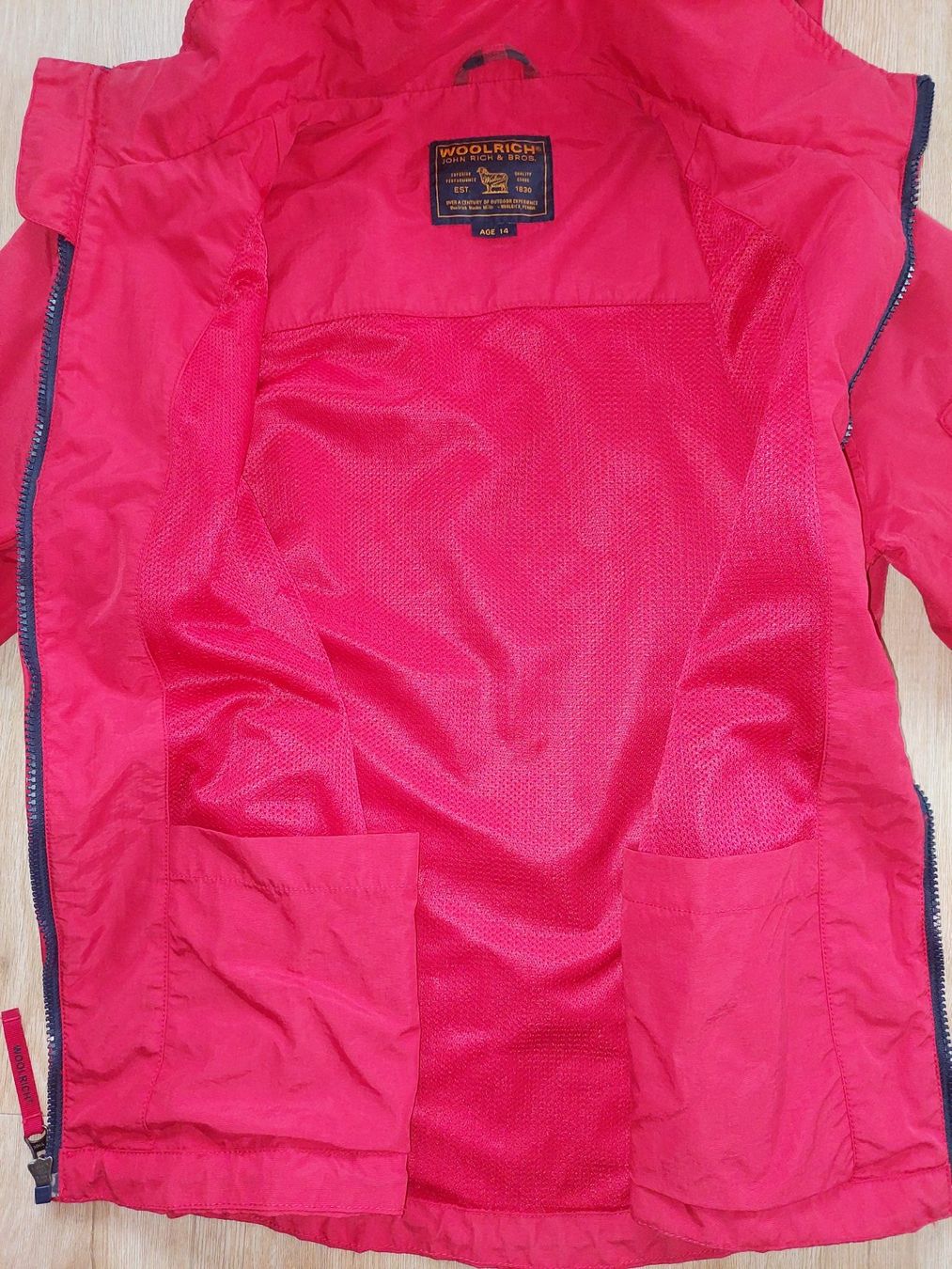 Woolrich Jacken & Mäntel: Regenjacke WOOLRICH 14 Jahre – Gebraucht aus samedan von ali_8zlh 2