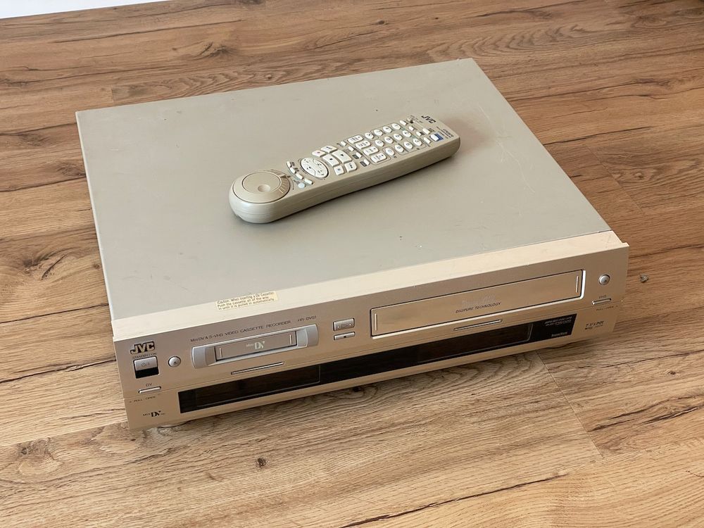 S-VHS & Mini DV Recorder (Gebraucht) in Meilen für CHF 18 – mit ...