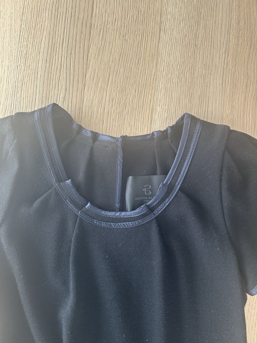 Vestiti: Robe noire midi Bruuns Bazaar / Taille S – Nuovo (secondo la descrizione) da Mont-sur-Lausanne venduto da Vinou6021 2