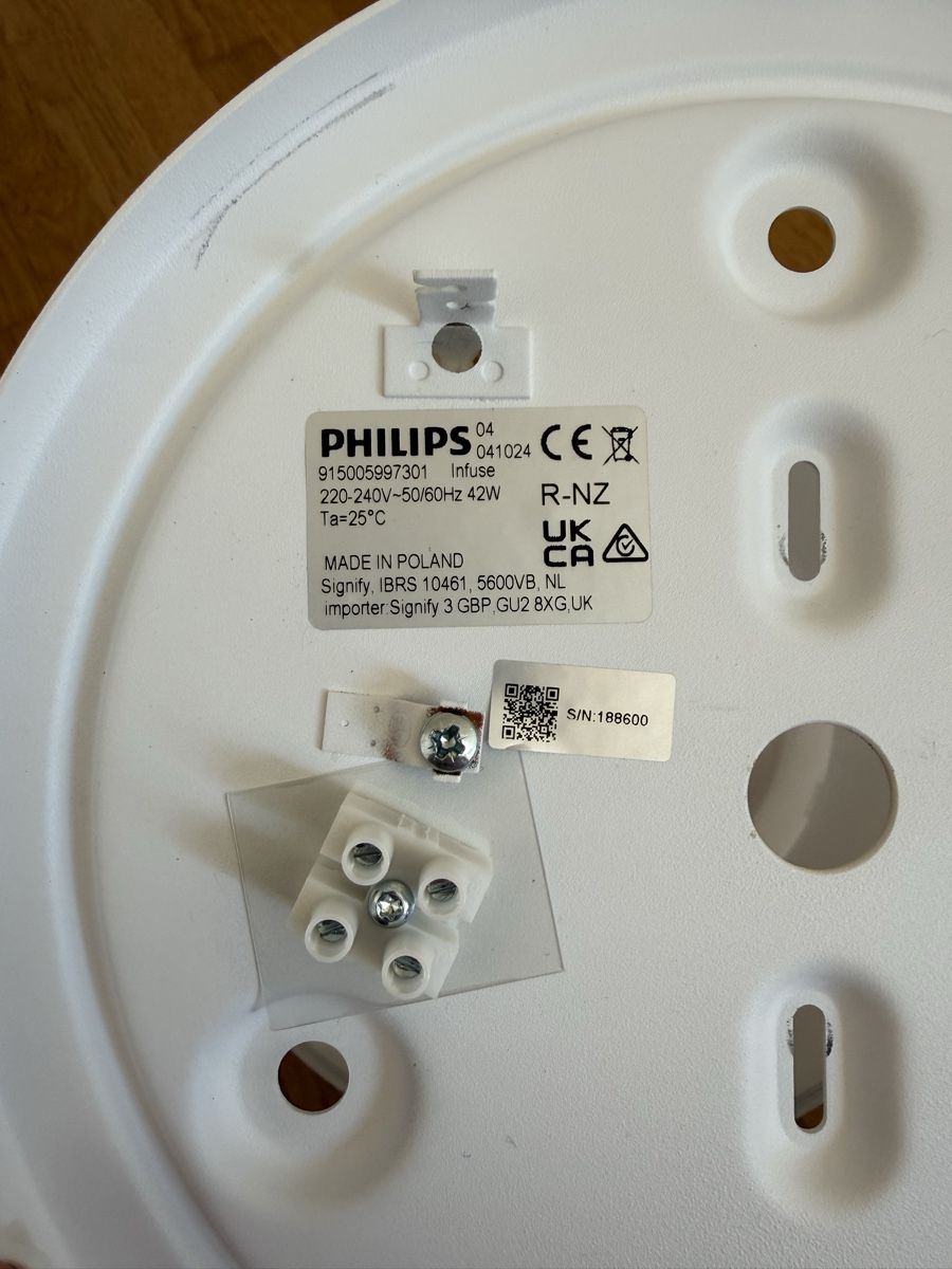 Philips Kronleuchter & Deckenlampen: Philips Hue White & Color Ambiance Infuse – Neu (gemäss Beschreibung) aus Kirchberg BE von Chrigu_86 1