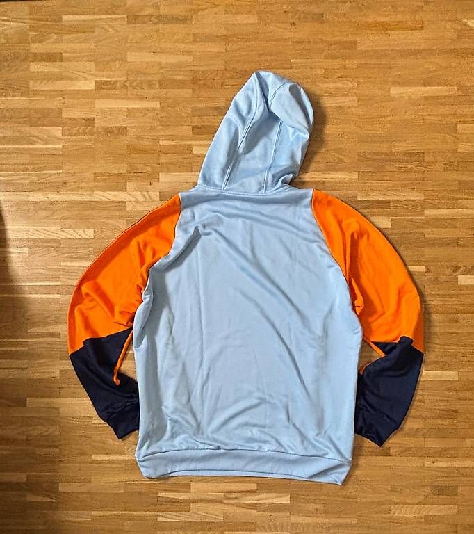 Jacken: Real Madrid Jacke – Gebraucht aus Baden von gil_5k8t 1