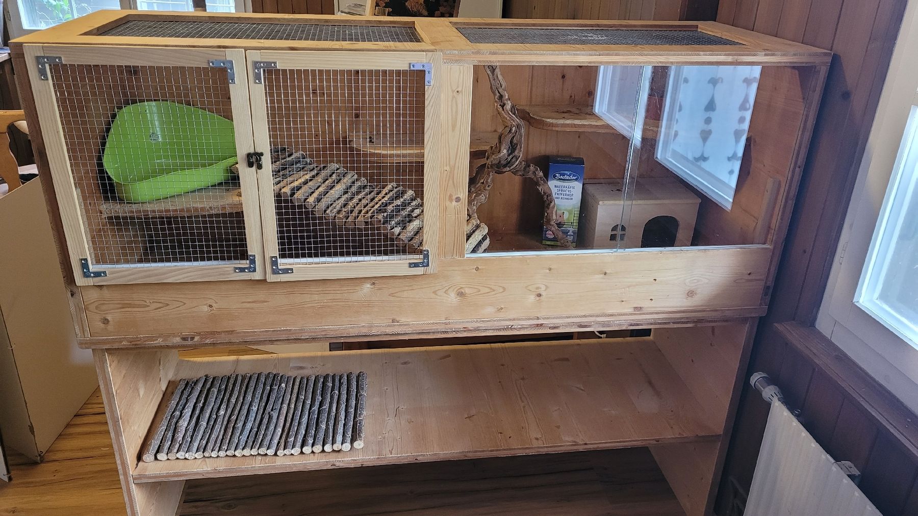 Gabbie, trasporto & Sicurezza: Nagetierkäfig aus Holz – Usato da Jens venduto da Apfelstrudl