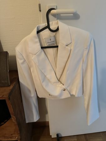 Blazer blanc court stradivarius neuf M 