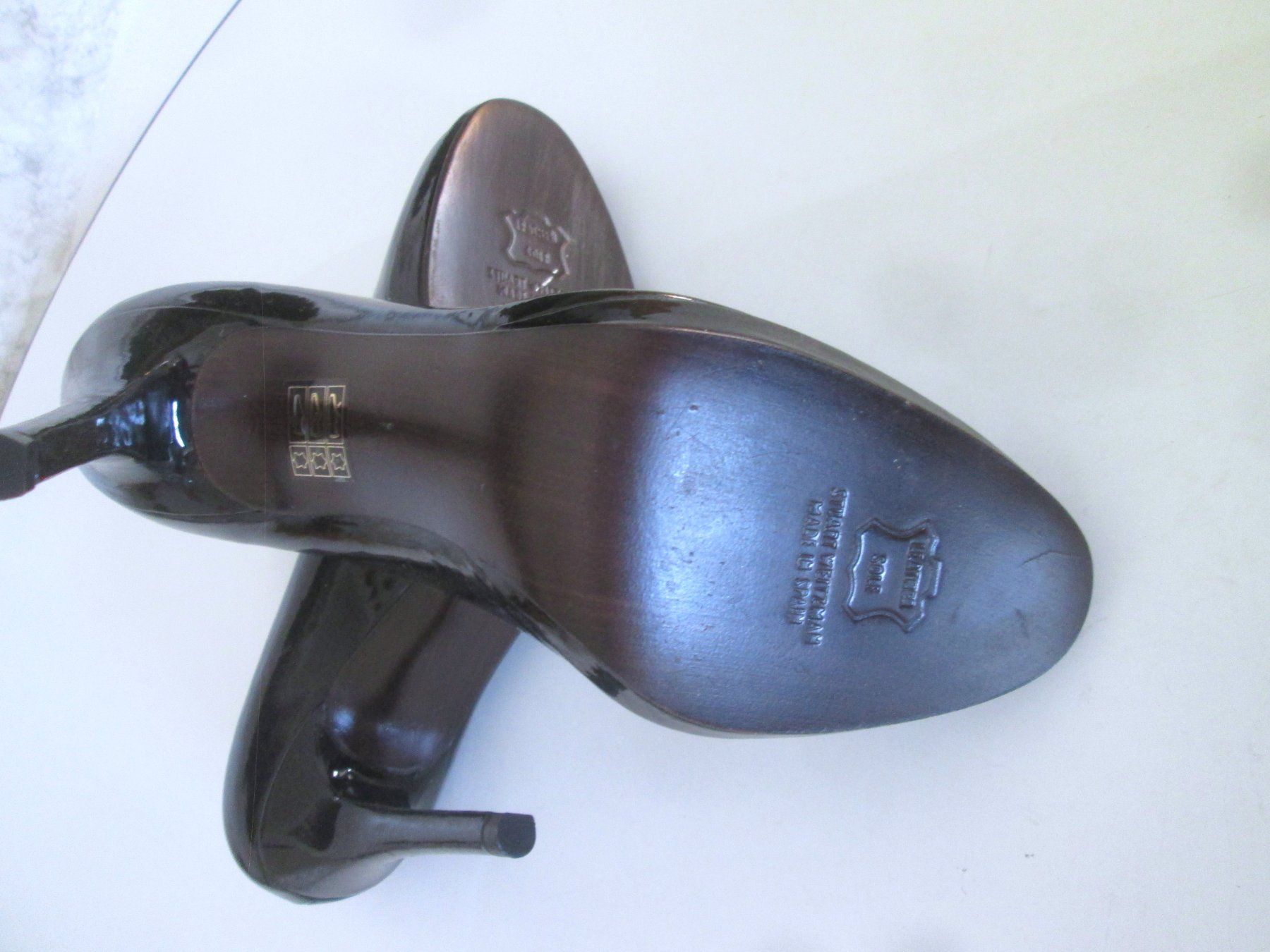 Stuart Weitzman Scarpe da donna: Stuard Weitzmann Pumps neu, Lackleder, Nummer 39.5 – Nuovo (secondo la descrizione) da Sementina venduto da babucia 4