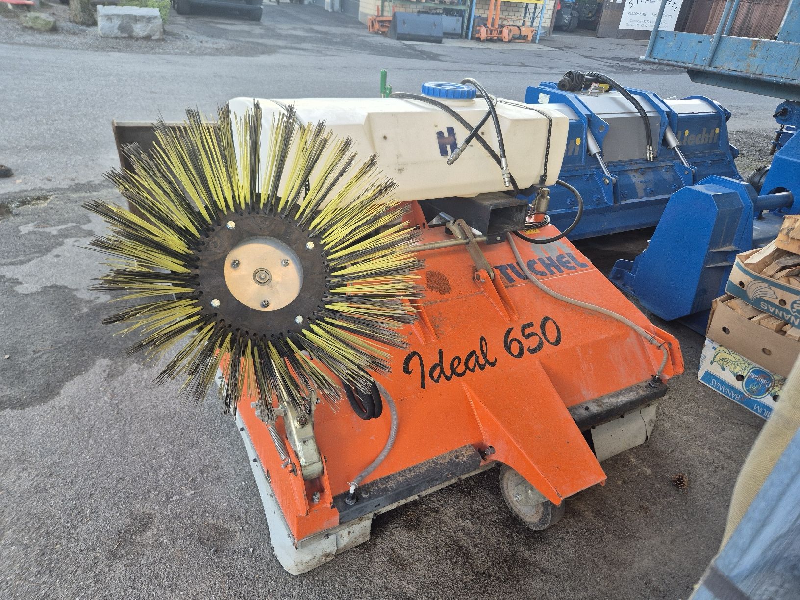 Toutes les machines: Putzmaschine – D'occasion à Uzwil par Liechti.02 1