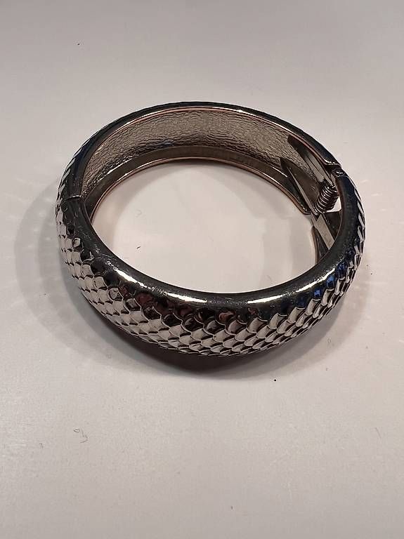 Bracciali & Braccialetti: Braccialetto anello  – Usato da Gordola venduto da Simijojo