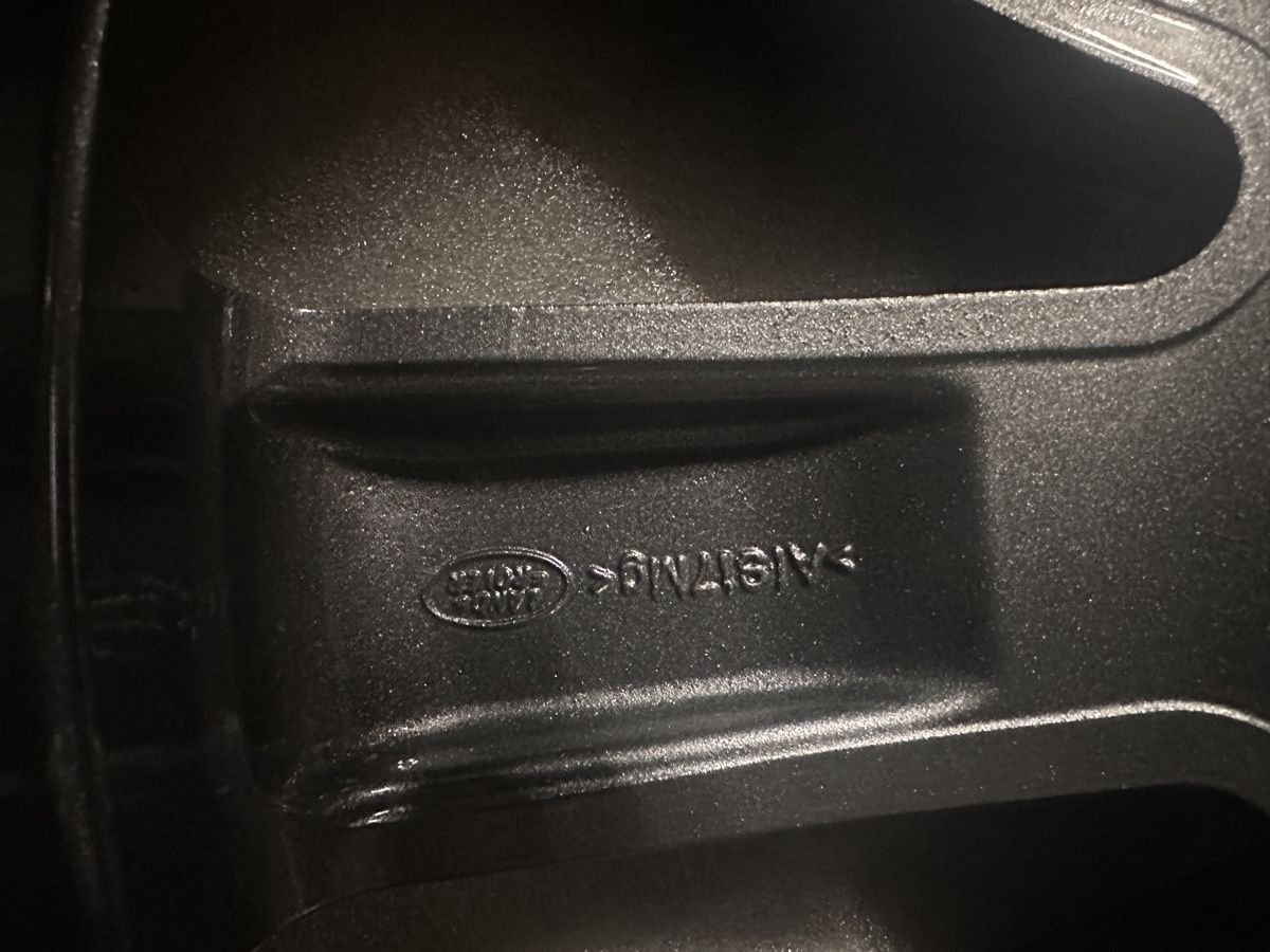 Land Rover Cerchioni: Range Rover Alufelgen – Nuovo e nell'imballaggio originale da Embrach venduto da Kam.84ar 4