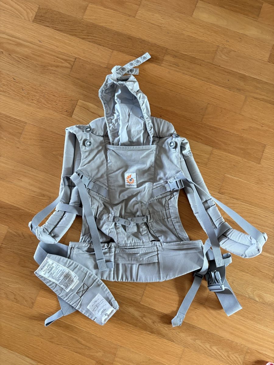 Ergo Baby Marsupi portabebè: Ergobaby grau mit Sonnenschutz – Usato da Thalwil venduto da Sondejul 1