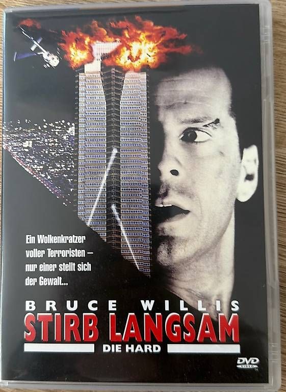 Tutti i DVDs: DVD Stirb Langsam – Usato da Niederrohrdorf venduto da rap_w8nw