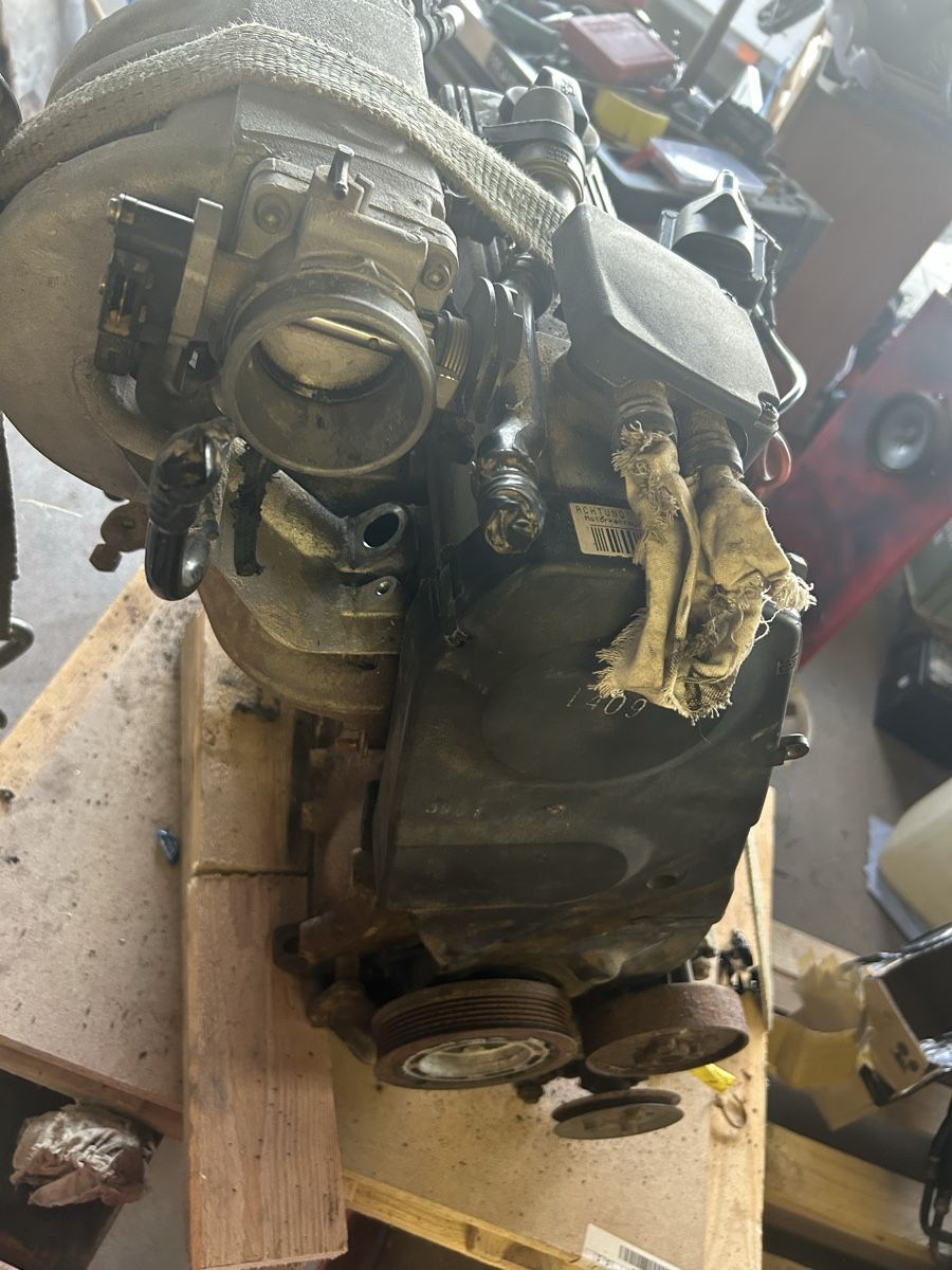 VW Moteurs: Vw Motor 2l benziner – Défectueux à Dietwil par ced_6rbc 1