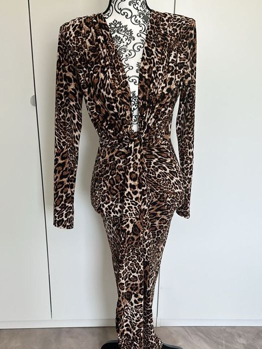 Vestiti: Damen Kleid Leo Muster Grösse Uneuwertig – Nuovo (secondo la descrizione) da Dietikon venduto da vithya88