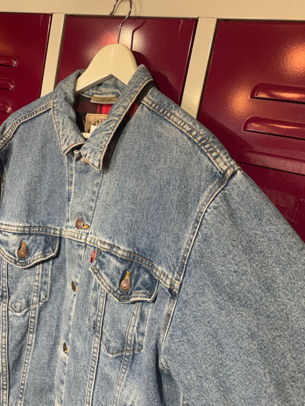 Levi's Jacken: VINTAGE LEVI'S PLAID LINED DENIM JACKET SZ: M – Gebraucht aus Cortaillod von Stay_Alive_vintage 2