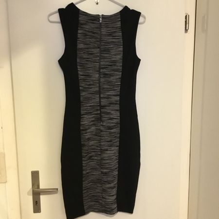 Schickes Kleid, Grösse S perfekt für den Sommer!