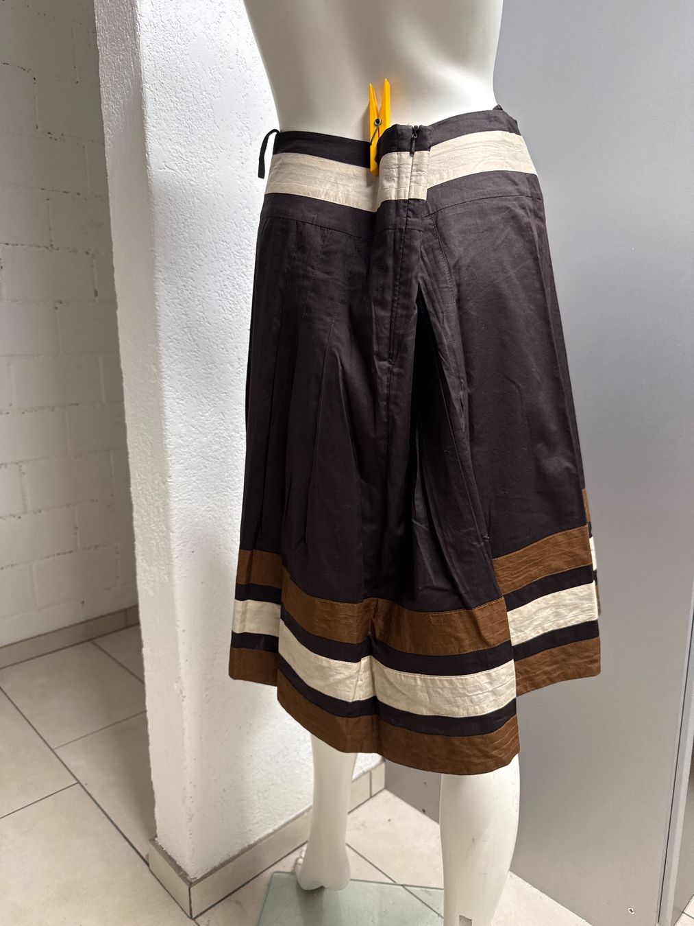 S.Oliver Gonne: ROCK S OLIVER gr 40 WIE NEU – Usato da Birr venduto da WalkyriaM 1