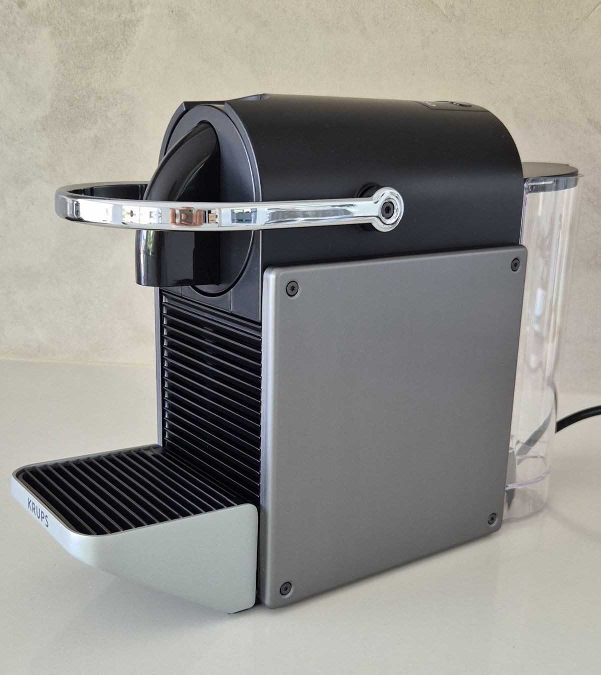 Krups Kaffeemaschinen & Espressomaschinen: Krups Pixie Redesign Titan - Kaffeemaschine neu – Neu (gemäss Beschreibung) aus Reinach AG von Ugrendi 1