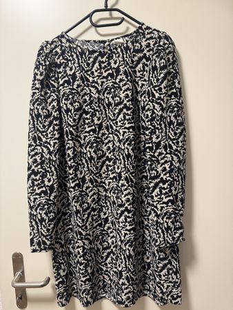 H&M Kleid, Grösse M, Schwarz/Weiss Muster, Herbst Sale!