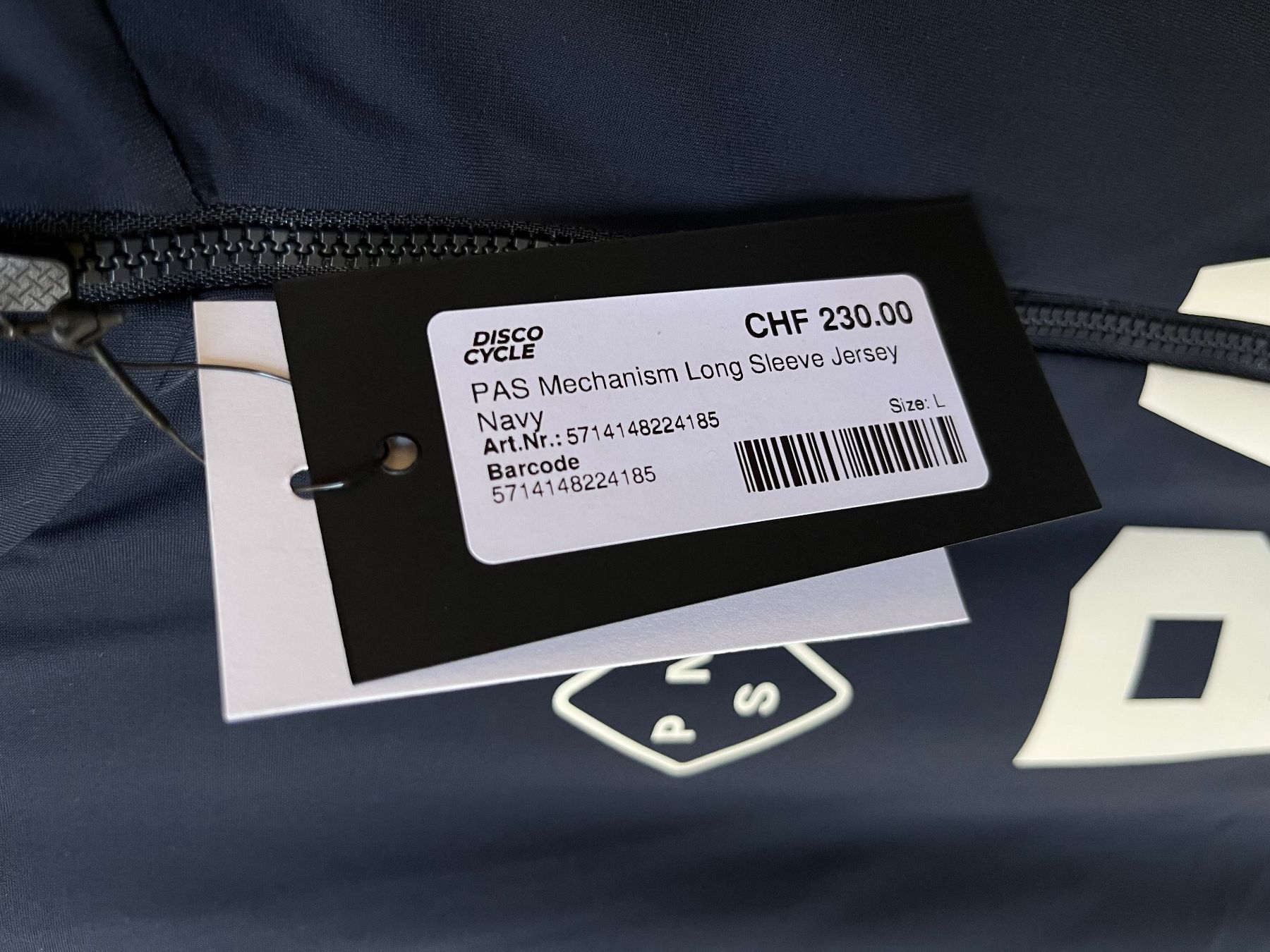 Pas Normal Studios Canottiere & Pantaloni: % Pas Normal Studios Men's PAS Mechanism Pro Long - L – Nuovo e nell'imballaggio originale da Bern venduto da Disco_Cycle 2