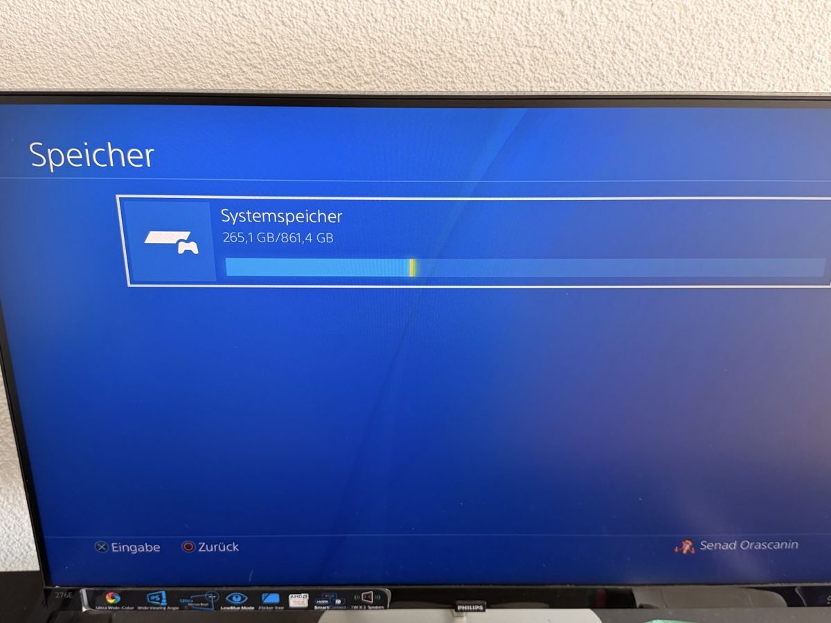 Sony Konsolen: PlayStation 4 PRO 1TB – Gebraucht aus St. Gallen von ose_mz5q 1