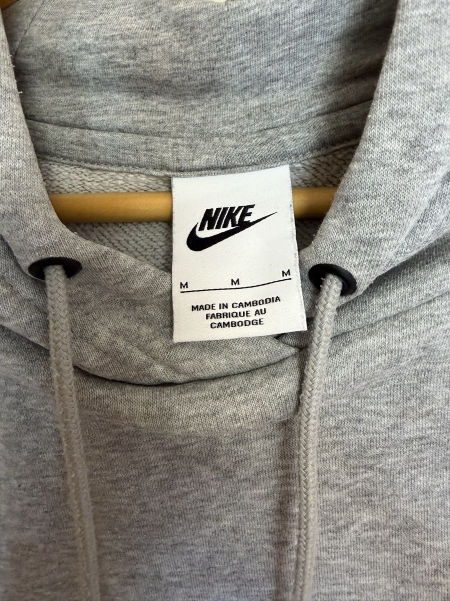 Nike Pullover & Sweatshirts: NIKE Pullover grau Grösse M – Gebraucht aus Oberengstringen von kandidi 2