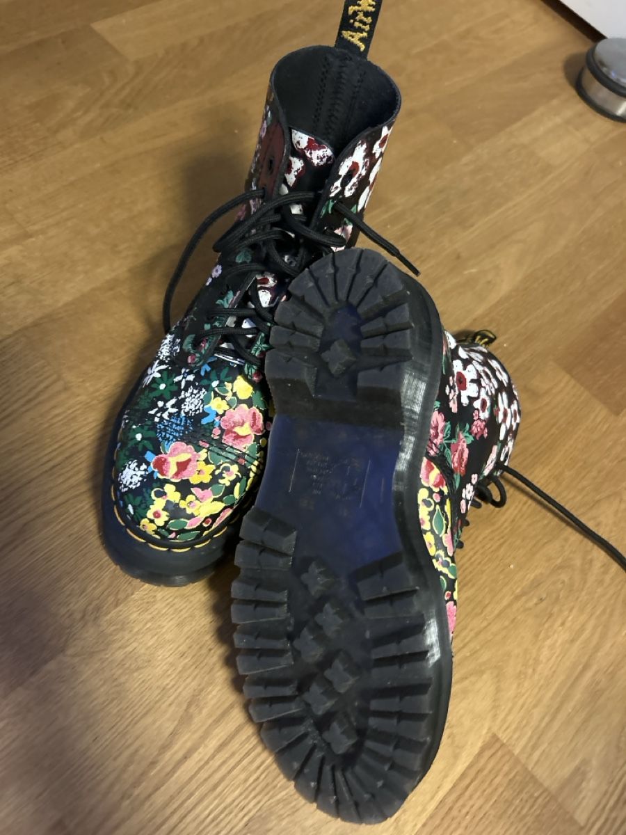 Dr. Martens Scarpe da donna: Dr. Martens Boots , 40, Floral – Usato da ZÜRICH venduto da Mitzi-2025 2