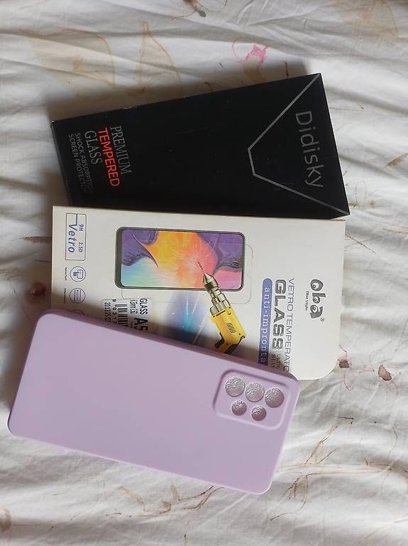Samsung Cover & Protezioni schermo: Cover + 2 vetrini per A52 5G – Usato da Morbio Inferiore venduto da sar_67w2