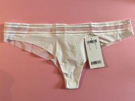String PASSIONATA (Chantelle), Grösse 40  (3 Stück)