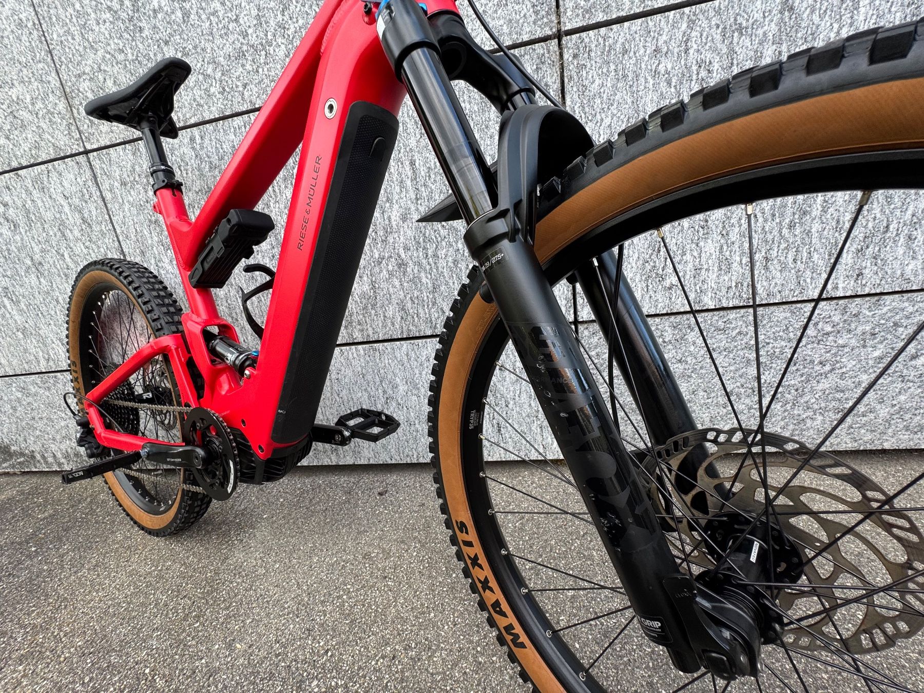Riese & Müller Biciclette: Riese & Müller Delite Mountain  Bosch Performance Line CX – Usato da Solothurn venduto da Masa7076 7