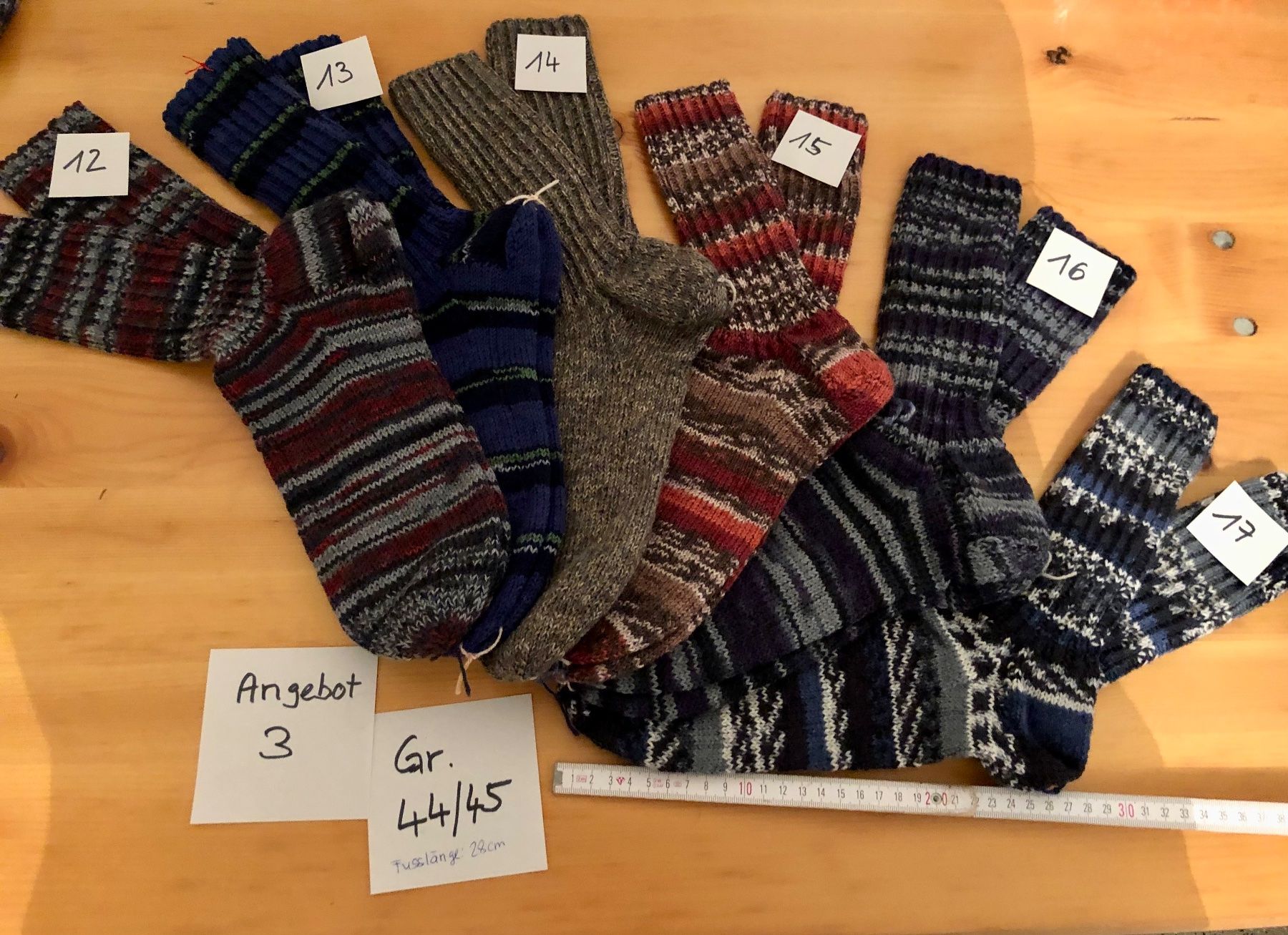 Calze: Handgestrickte Socken Gr. 44/45  GROSSE WINTERAKTION – Nuovo e nell'imballaggio originale da Emmenbrücke venduto da MAGAIS