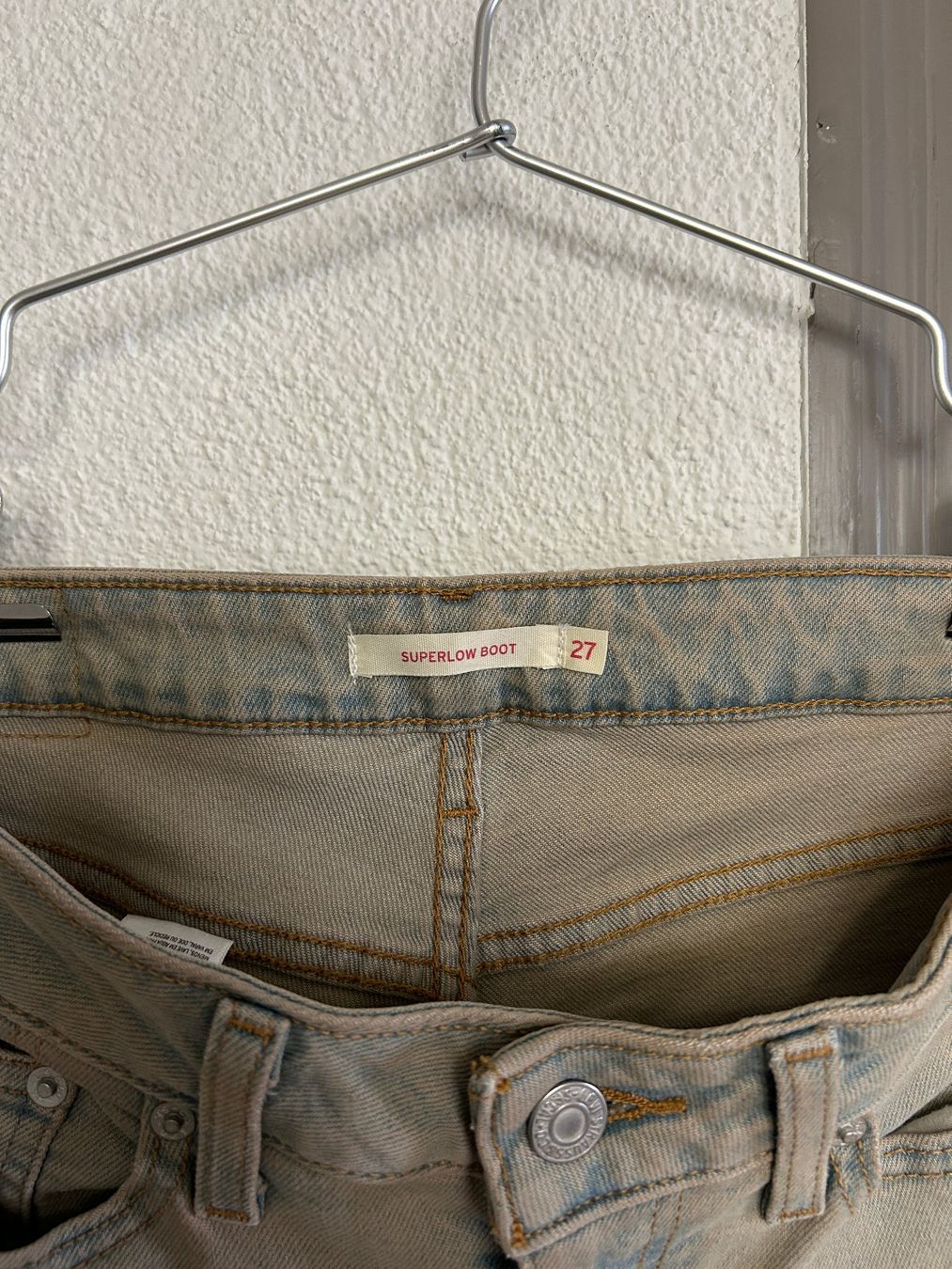 Levi's Jeans: Levis low-rise boot-cut Jeans 27 – Usato da Zürich venduto da ins_w679 2