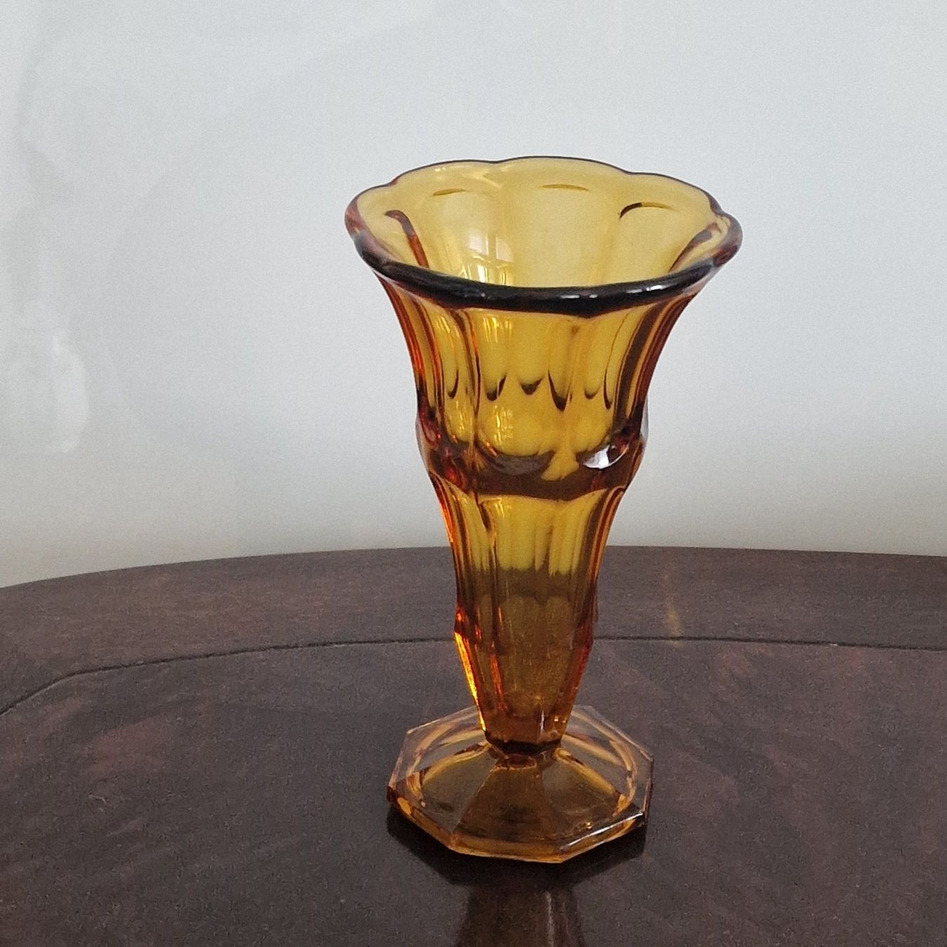 Vasi & Recipienti: Antiker Glas-Vase Bernstein Goldfarben, Jugendstil – Usato da Birr venduto da sen_sy55 5
